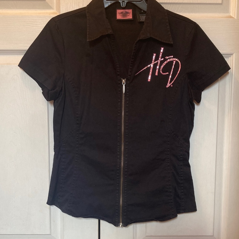 Harley Davidson Riding Pink and Black Shirt. Size Medium..  in great Shape!!!🌸